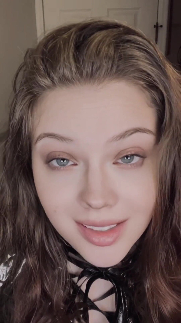 Youdreamgirl123: Dominazione femminile pov: umiliando il mio cuck ex ep 3