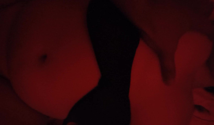 Horny Suhani: Partiden sonra erkek arkadaşıyla seks