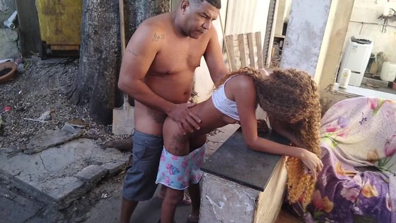 Bebes vagabundas: jiran di balkoni