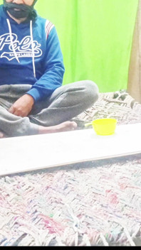 Bekas isteri lelaki tentera berperanan - sesi intim yang dipanaskan