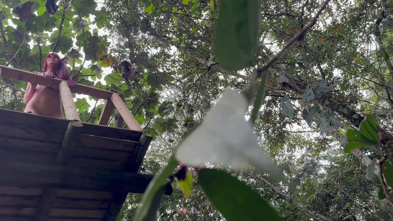 Duncan Saint: Kızıl saçlı ormanda yırtık adam tarafından sürtükleşiyor