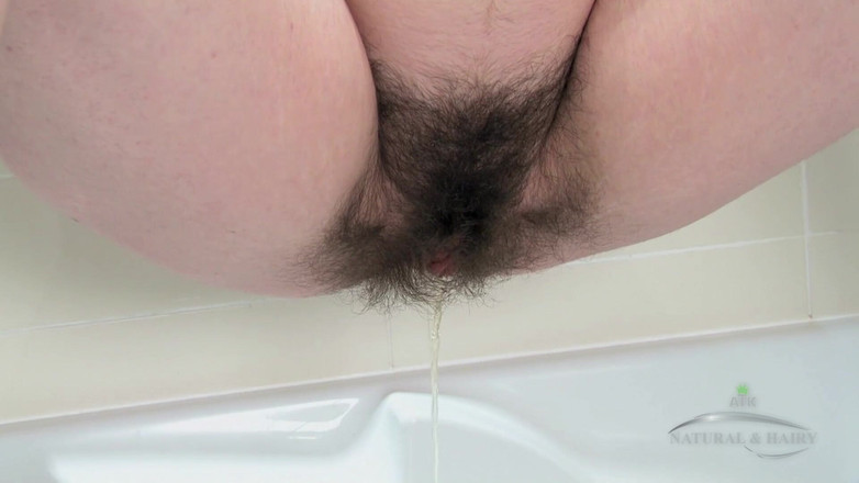 ATK Hairy: Thể thao dưới nước