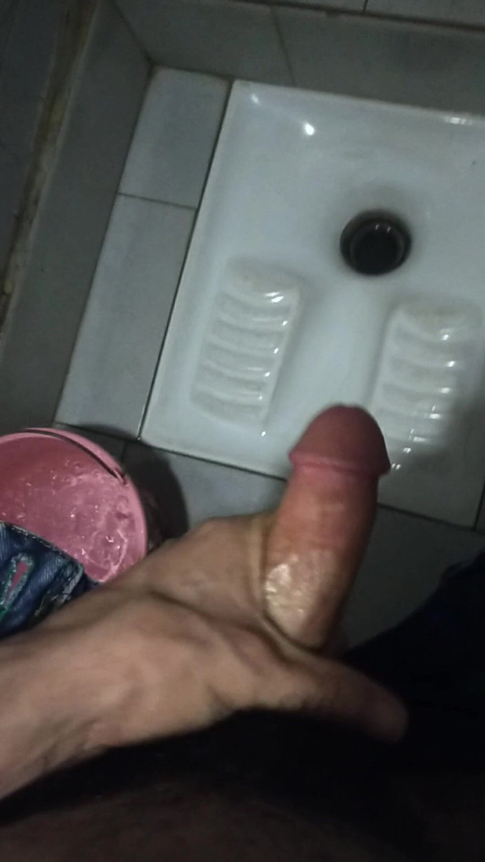 Morocco: Banyoda mastürbasyon ve boşalma