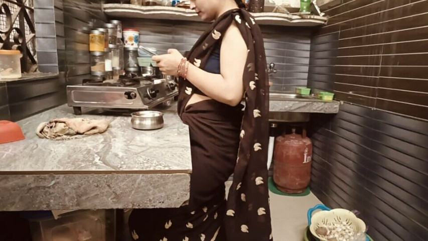 Caught Hot and Beautiful Bhabhi Watching Porn in the Kitchen. Then Bhabhi Had to Give Me Her Pussy. (Pyaripooja) Caught Hot and Beautiful Bhabhi Watching Porn in the Kitchen. Then Bhabhi Had to Give Me Her Pussy. (Pyaripooja)