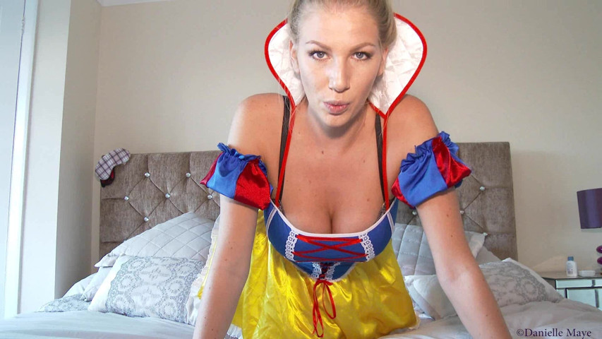 Snow Whites JOI (Danielle Maye) Snow Whites JOI (Danielle Maye)