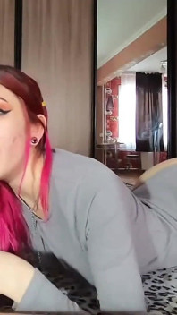 Cums with a Vibrator in Her Pussy and Gags on a Dick