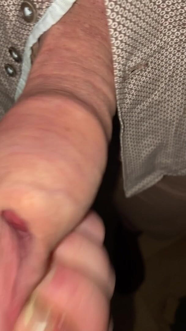 Foreskinguy: Nieobrzeżony wytrysk na własnym napletku