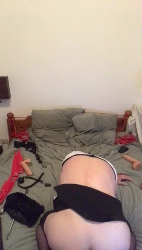 SissySlutStella69: Me encanta jugar, rehersal general para más