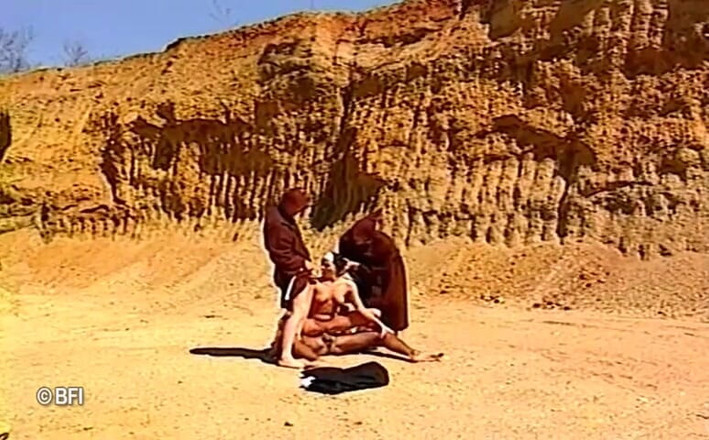 Amazing asses and pussies: Gangbang für gott