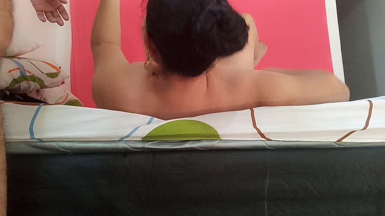 Valkyrie and Luigy Couple: Soție până la epuizare