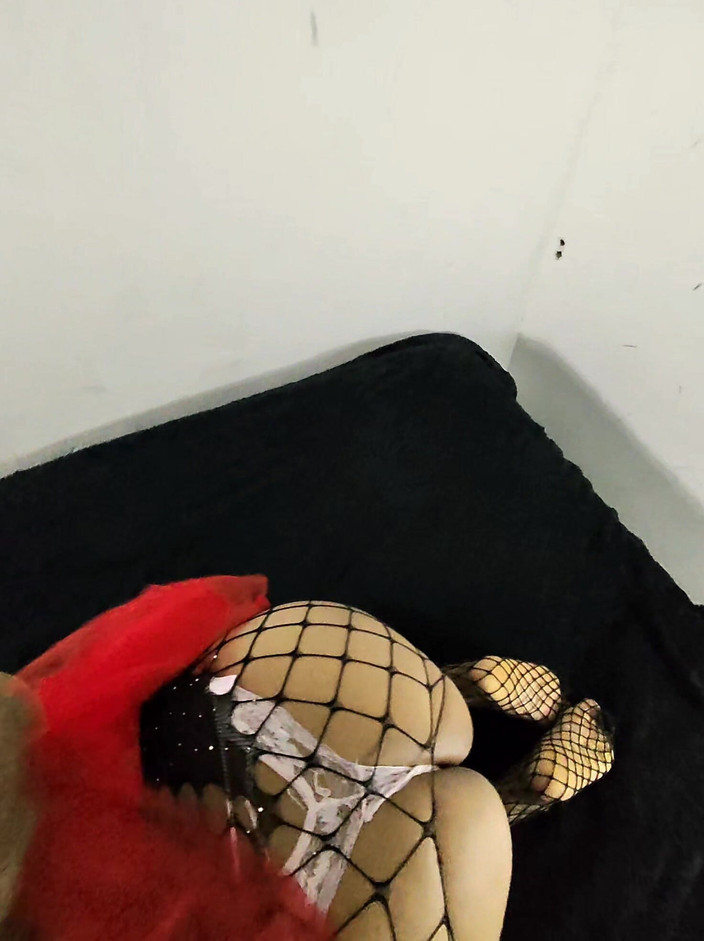 PABLO N3GROBAR: За лаштунками раб повія коханець