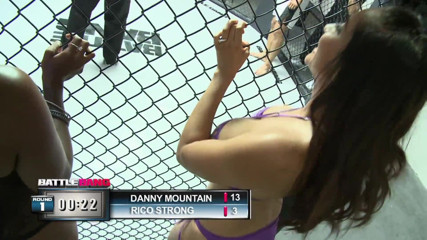 Porn Amazing: Beautiful and sexy waiting to be fucked in the ring