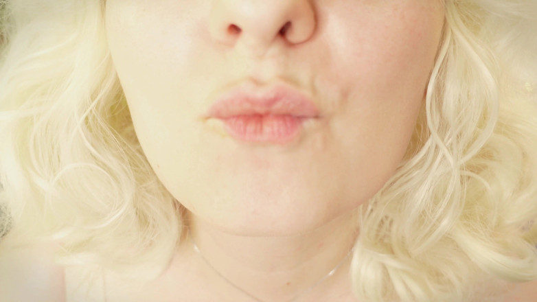 Arya Grander: Rakaman dekat ASMR – fetish mulut mulut