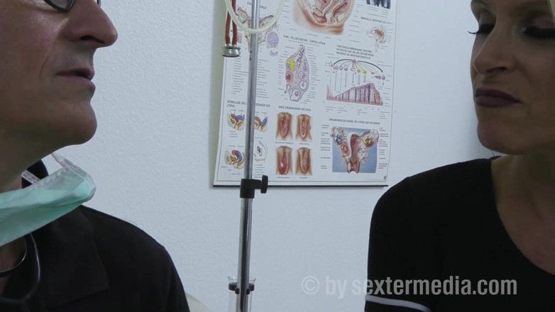 Sextermedia by Pete: La patiente Sophie Logan se fait baiser par le docteur