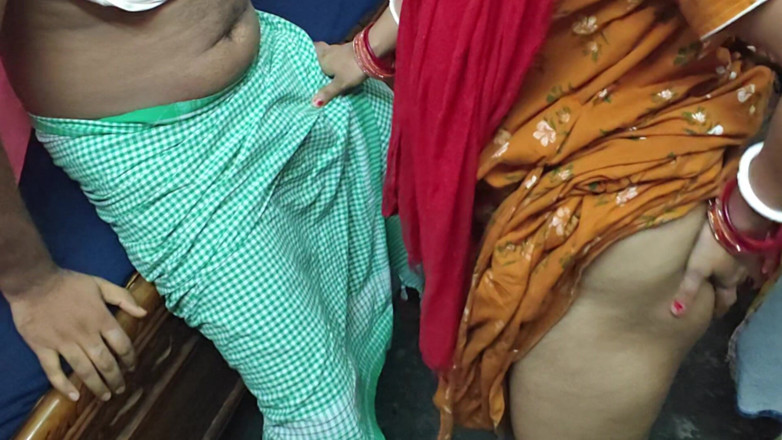 Busty Banuu: Adik tiri berkongkek tegar menikmati dengan teman lelakinya