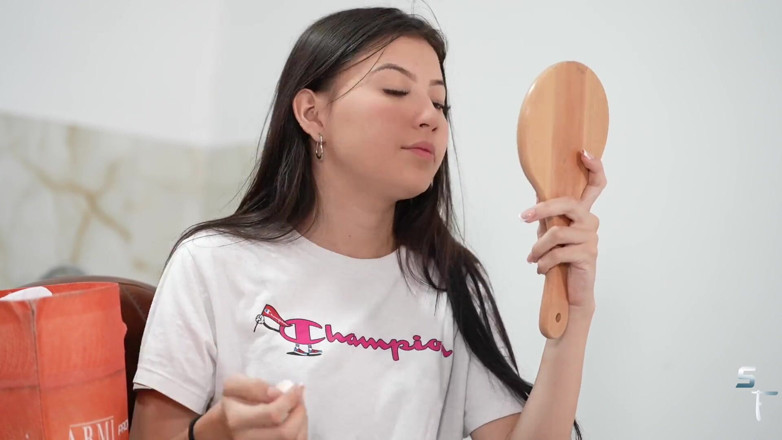 Shave Flix: 발렌티나