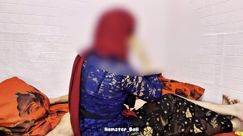 Hamster_Ball: Virový! Podvádějící sousedka MILFka po příchodu domů z kamarádské svatby