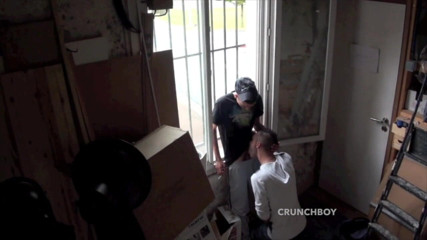 Crunch Boy: Гетеросексуальную молодую арабку отсосал JIMY