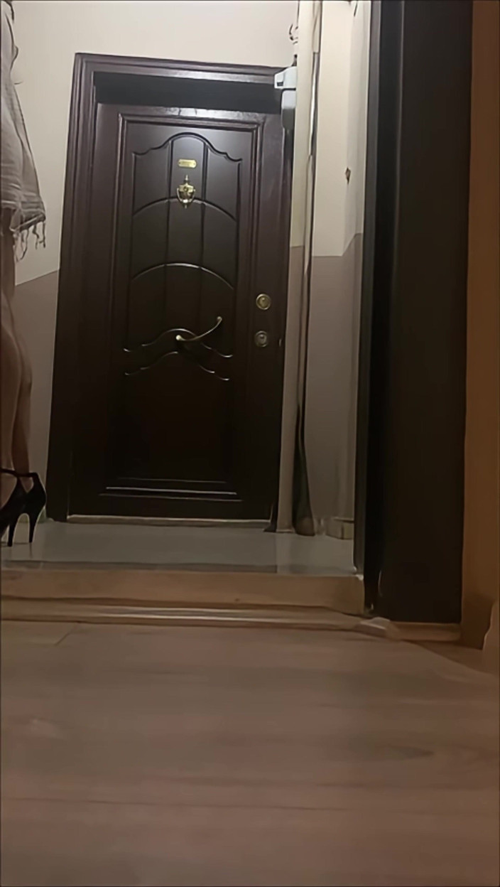 cd_aysemmm: Я займався любов'ю зі своєю літньою сусідкою в квартирі