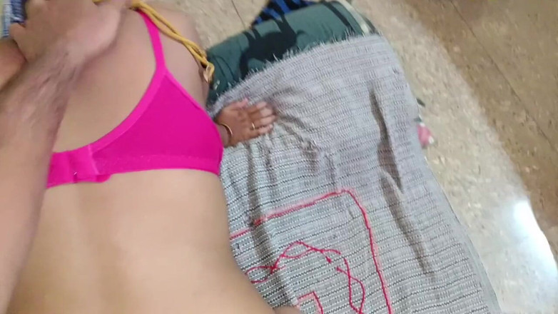 Jekka: Mi esposa primera vez embarazada caliente video parejas tamil, kerala...