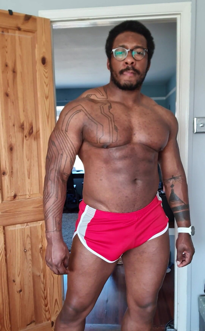 Amadeus: Red Shorts Big