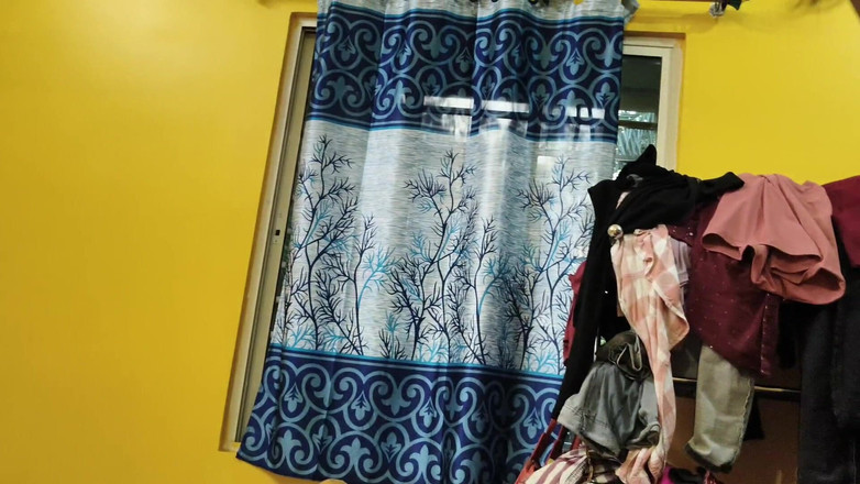 Nikku: Une bhabhi du village desi et son beau-frère se font...