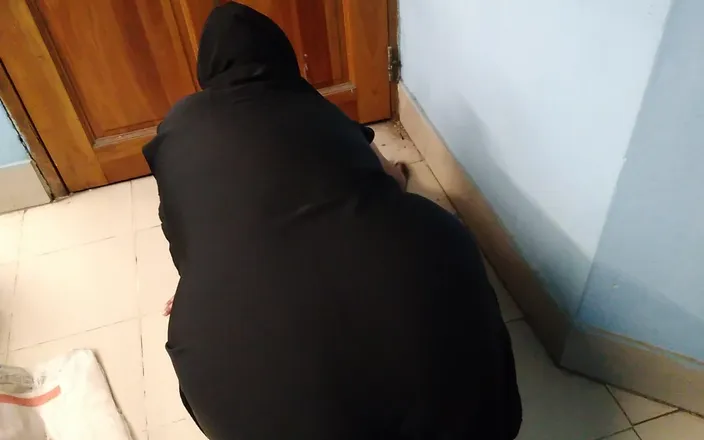 Aria Mia: Arab Muslim Broke &amp; Hijab Maid Fucked by Owner - Hot Cum...