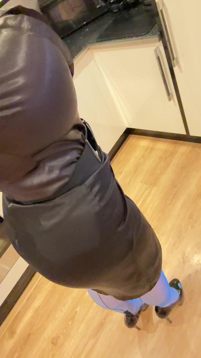 Sophie James: ブラックリップスティック ミストレス崇拝 巨大な胸と膣