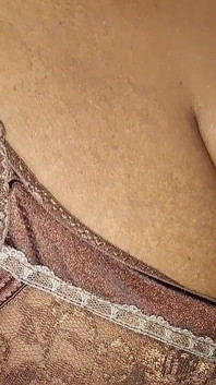 Hete Indische Bhabhi nodigde je uit om met haar te spelen