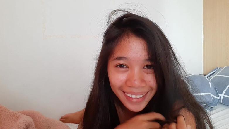 creamberryfairy: Tagalog Fucking Horny GF