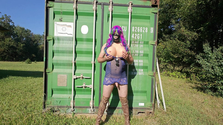 Jon Screcrow: Crossdresser Outside Masturbation Sessions