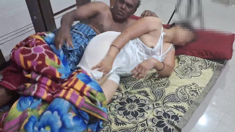 Sexy sindu: Indian Village Wife Closeup Pussy Eating Sex