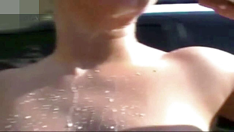 Lydia Privat: 큰 젖탱이의 밀프