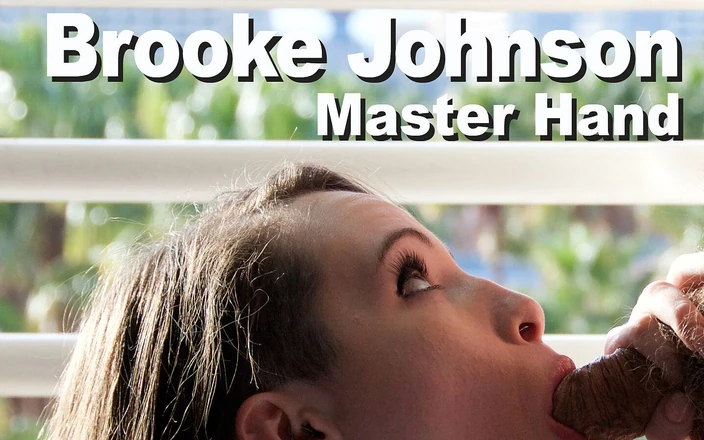 Picticon bondage and fetish: Brooke Johnson и Master рукой гонзо-членососка