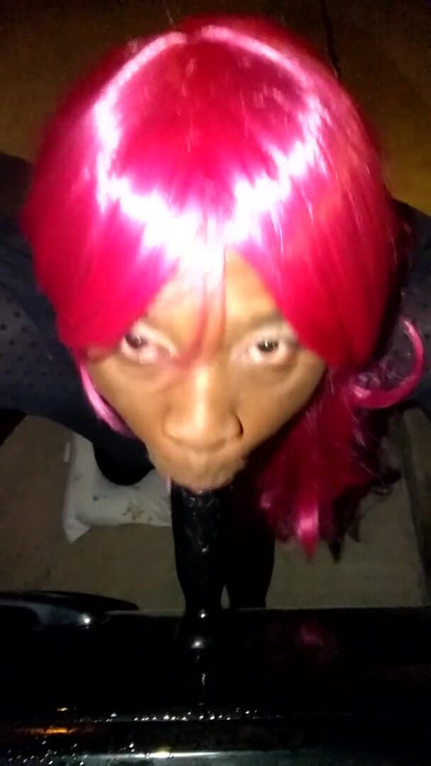 Kyla Throatz: Kyla throatz, la pratica rende perfetto