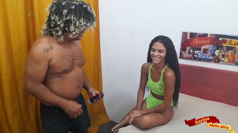 Karinamello: Ağrı ile% 100 anal