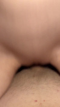 Deepthroat Drsné šukání a výstřik na obličej