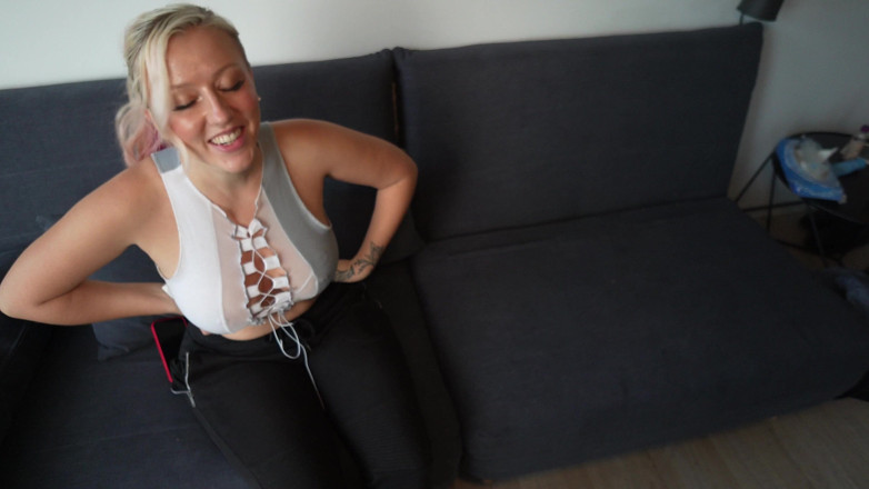 Discover 4K: Bums WG - the cream on the tits | too horny i...