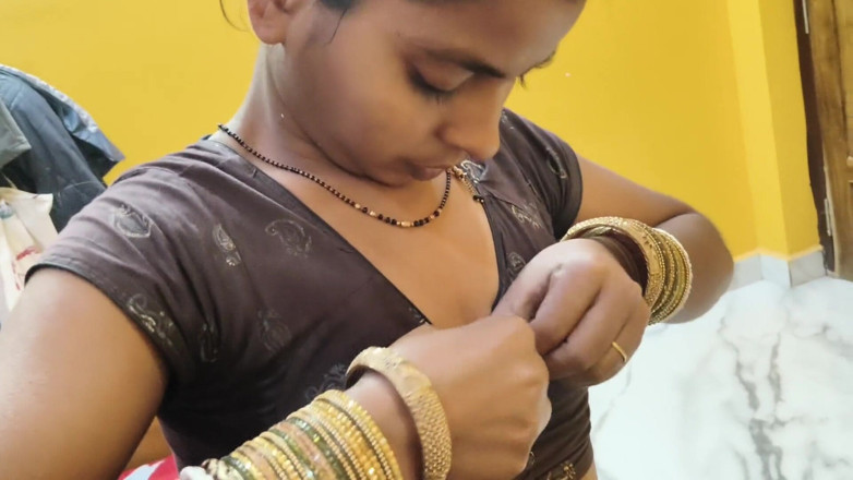 Sonali Sanu: Indická desi vesnice nově miluje manželské páry, skutečné domácí šukání