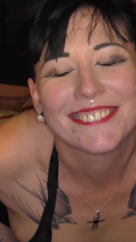 Seksowna Cleo bierze maseczki z Jasmine Lau 2