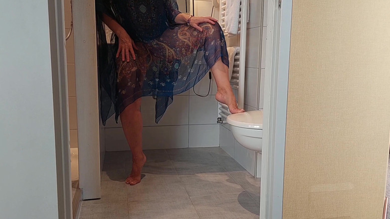 Selena701: Позує Селени, секс-ігри на підборах