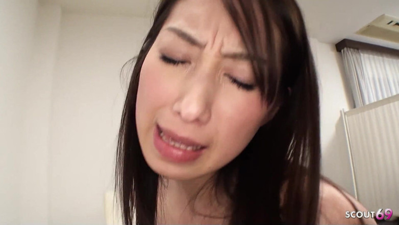 Asian porn collection: Okensurerad JAV porraudition med japansk styvmamma med extrem buskig fitta