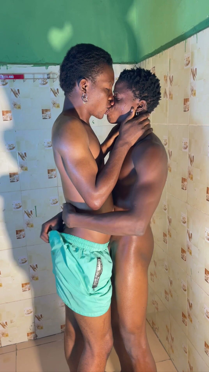 Sexypeller: Dua Badan Satu Sambungan Sengit