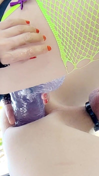 Who Want Pegging by Huge Strapon???