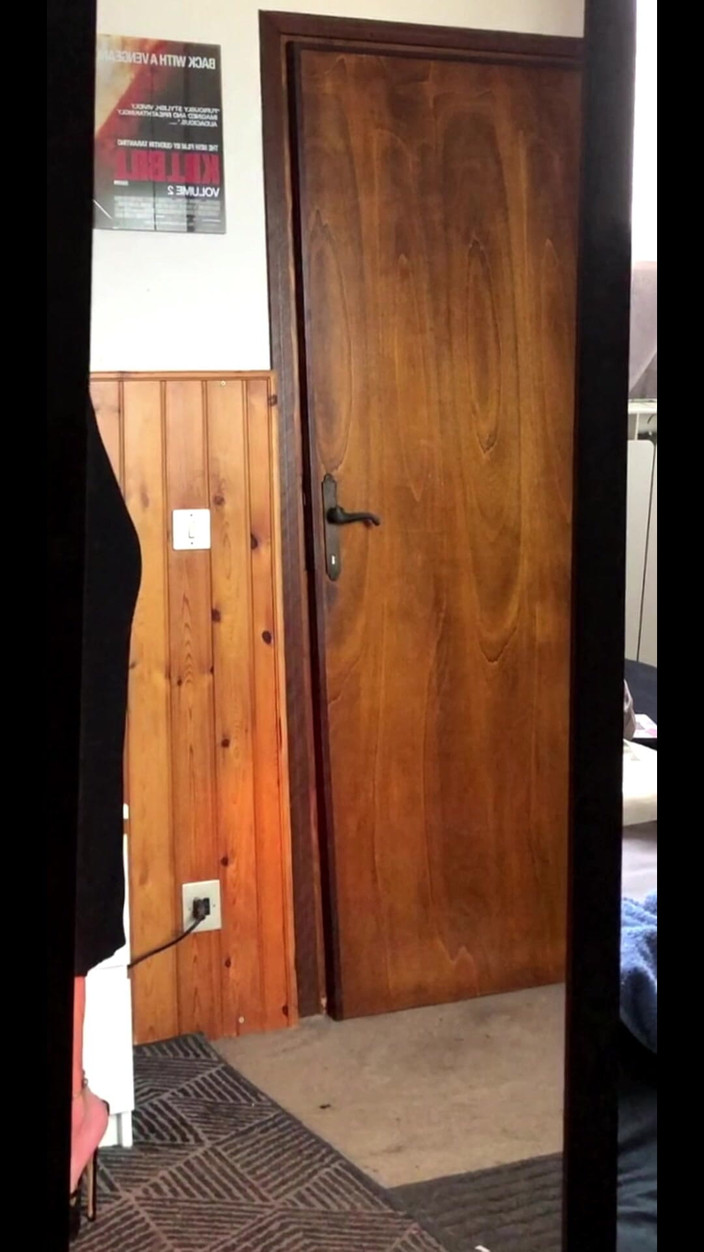 Andreina Naty: Prove Di Camminata Su Tacchi Altissimi