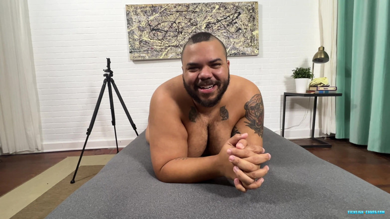 Ticklish Chubs: Jd kehrt zurück