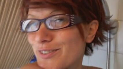 Popp Sylvie: Ce orgie cu pișat!