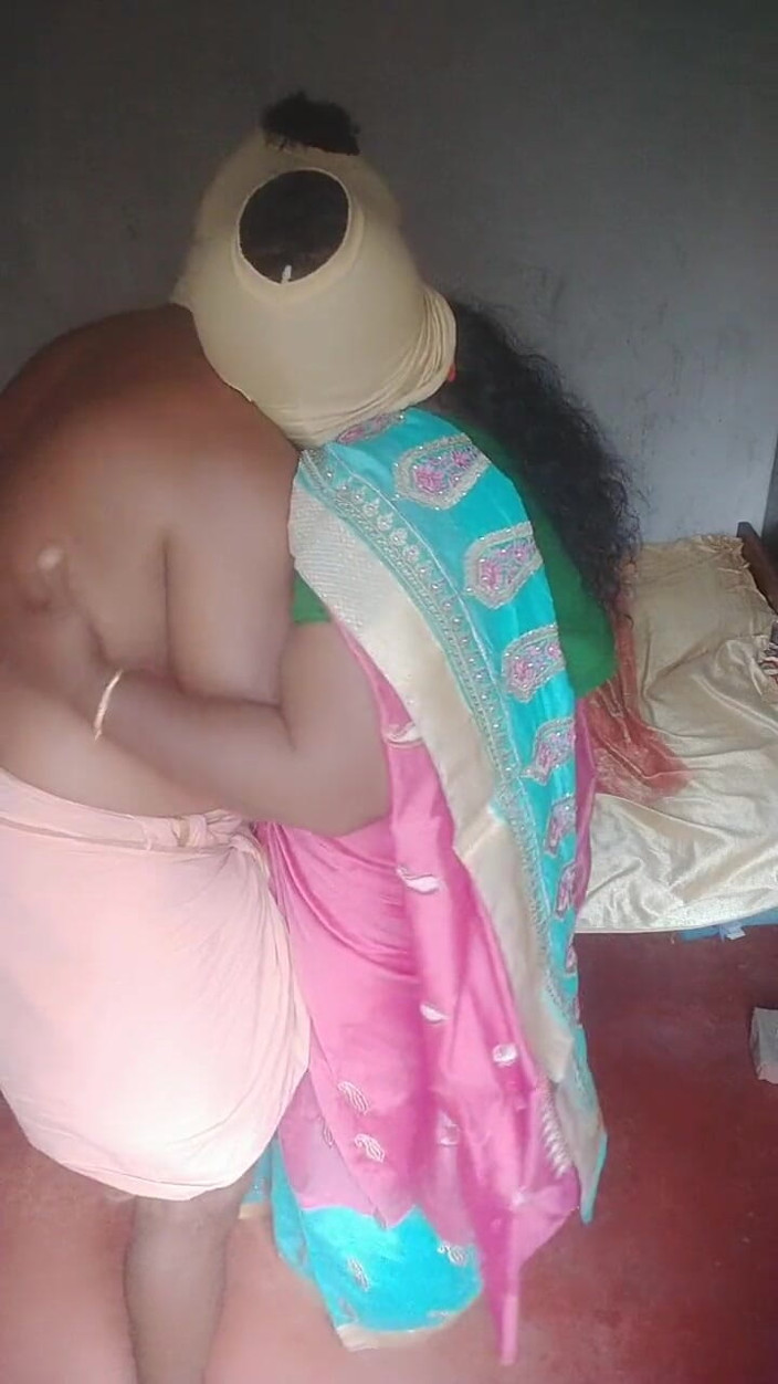 House room: Madrasta shayari performance