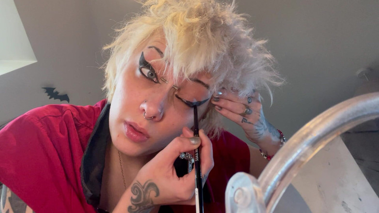 Glitterqueen1999: Goth Girl Glitterqueen1999 Ignores You Whilst She Applies Her Makeup,...