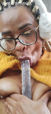 Vagina berbulu ejakulasi krim semasa melancap